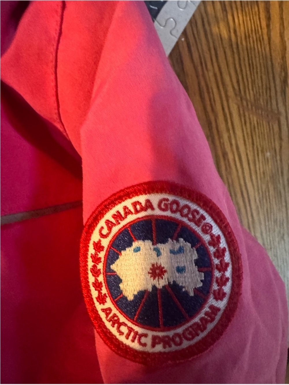 Canada Goose Lynx parka Bright Pink Hooded Puffer Jacket
Size 4-5 kids' puffer - Picture 6 of 8